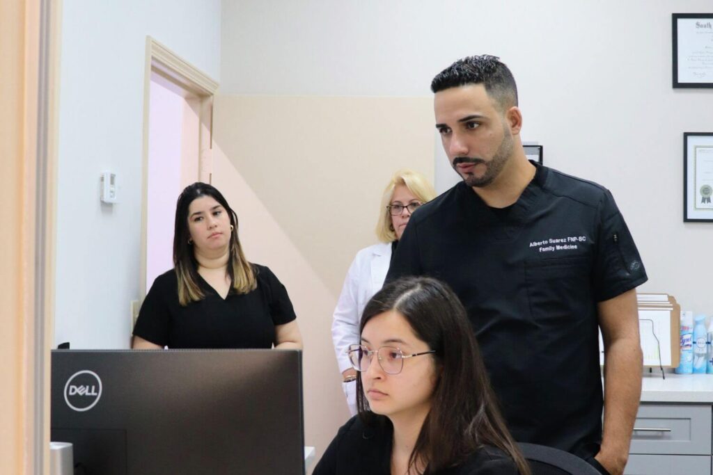 Médico bilingüe Spring Branch Houston
